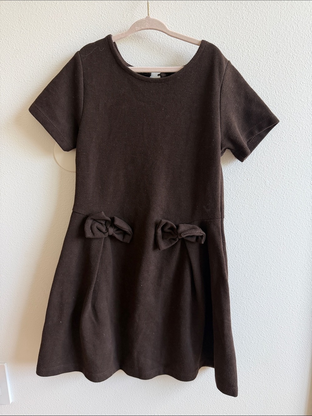 Zara Brown Short-Sleeve Knit Dress with Bow Accents